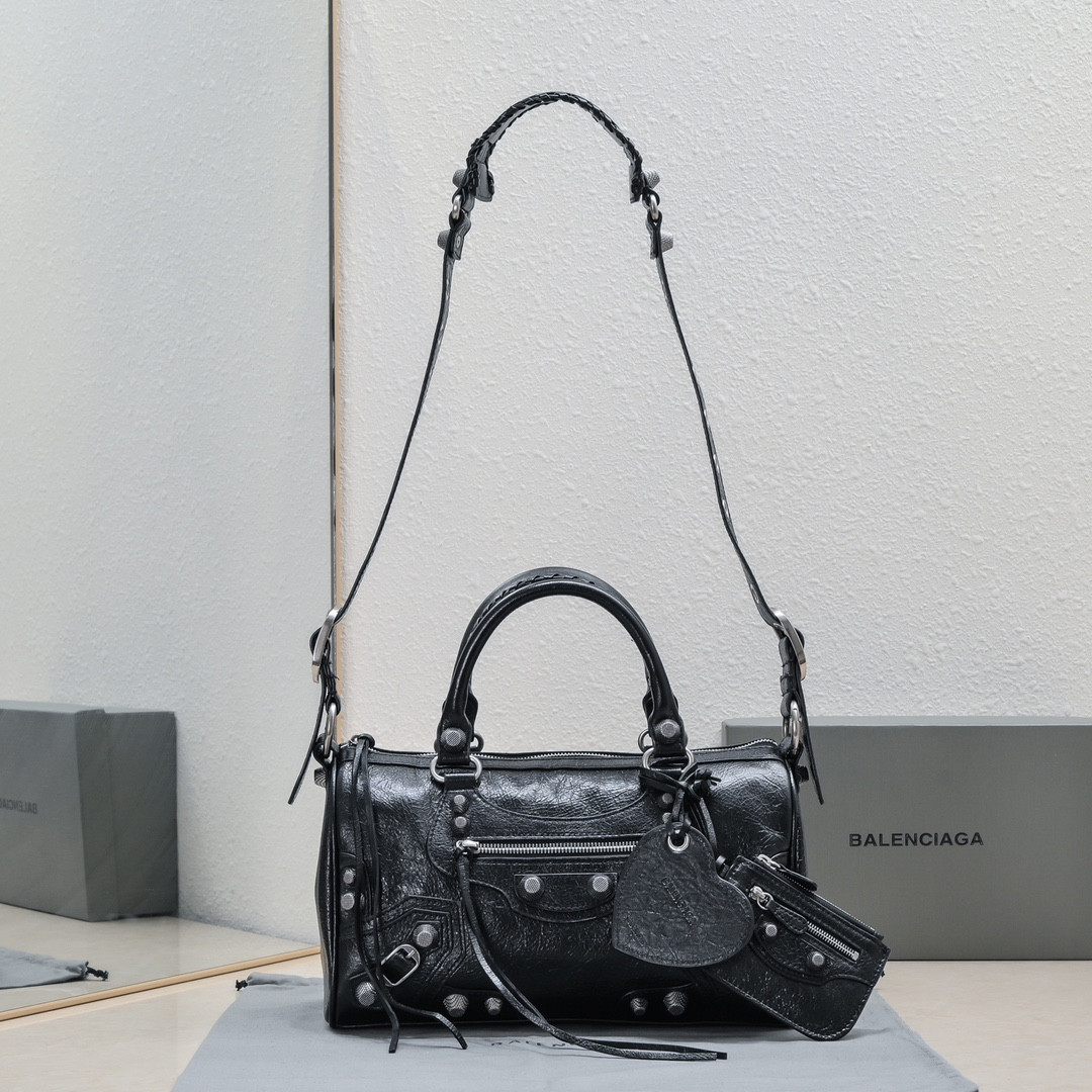 Ba1en*iaga purse