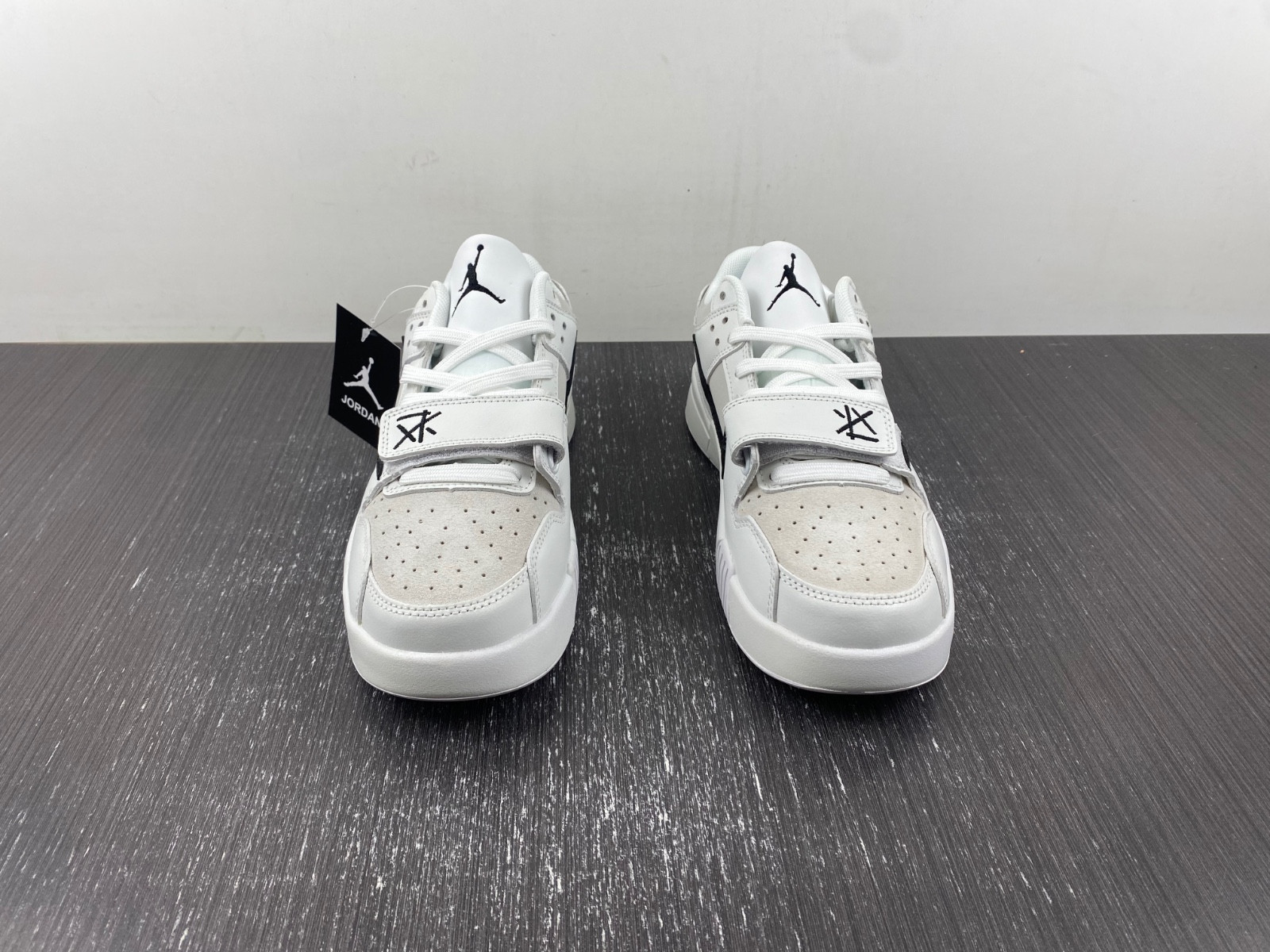 travis scott x jordan cut the check