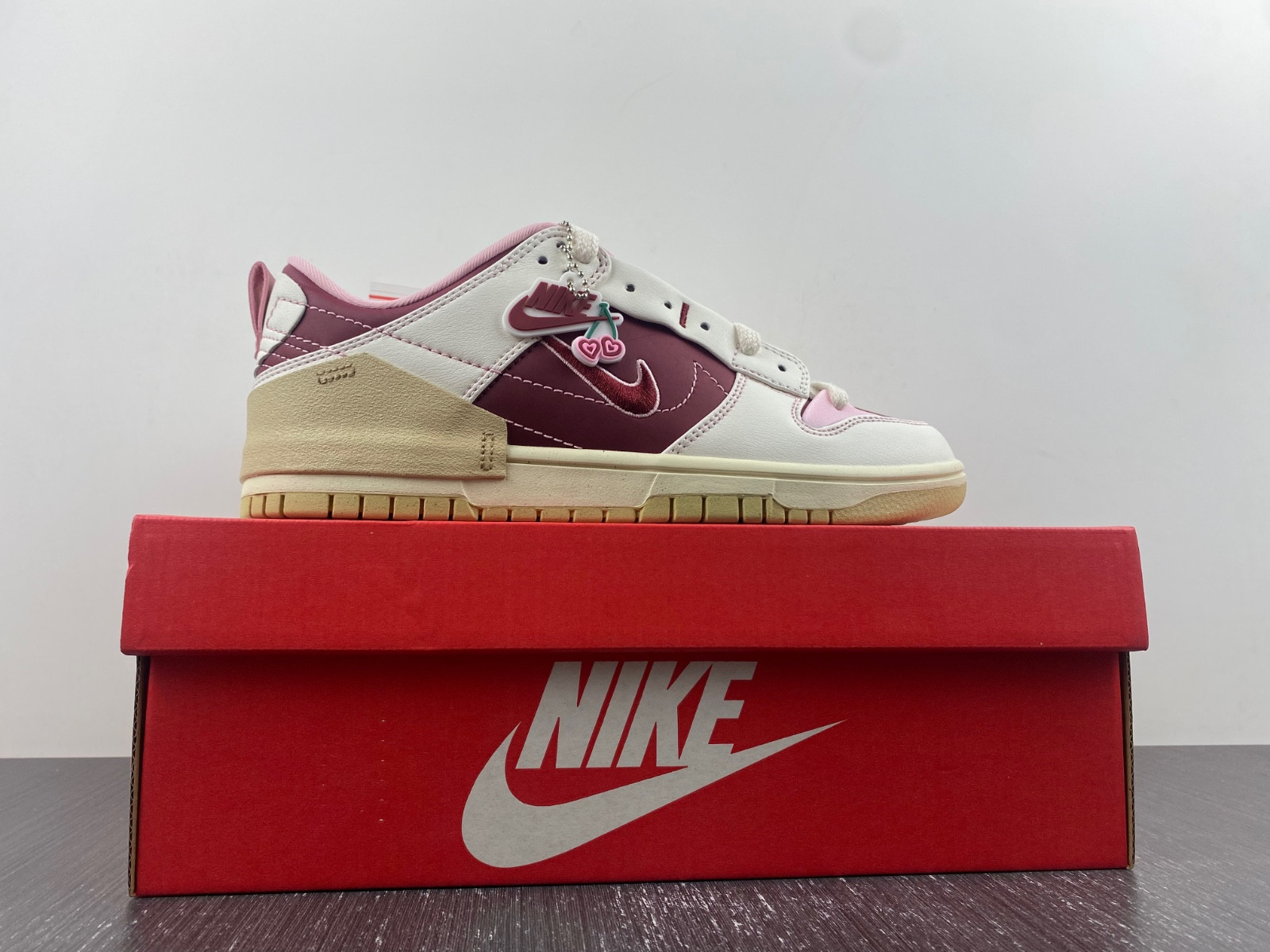 nike dunk low disrupt 2 "valentine