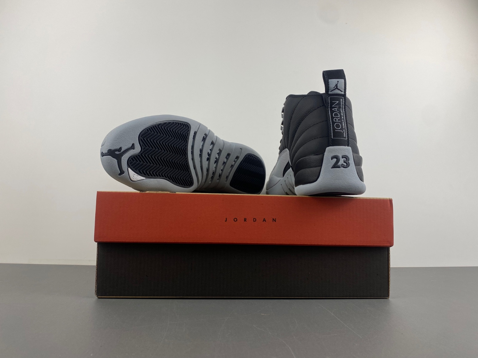 air jordan 12 “black/wolf grey” ct8013-010