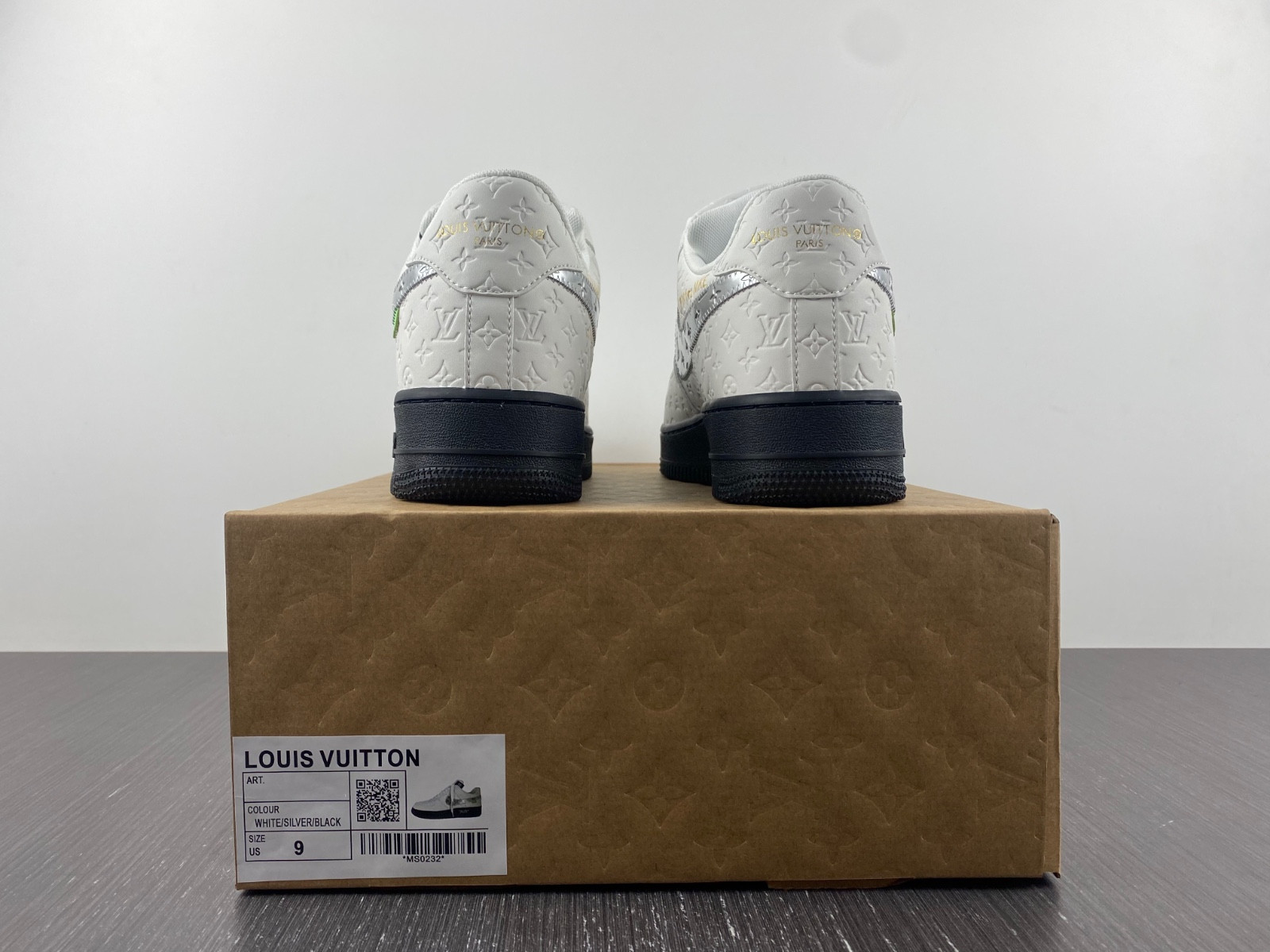 lvt x nike air force1