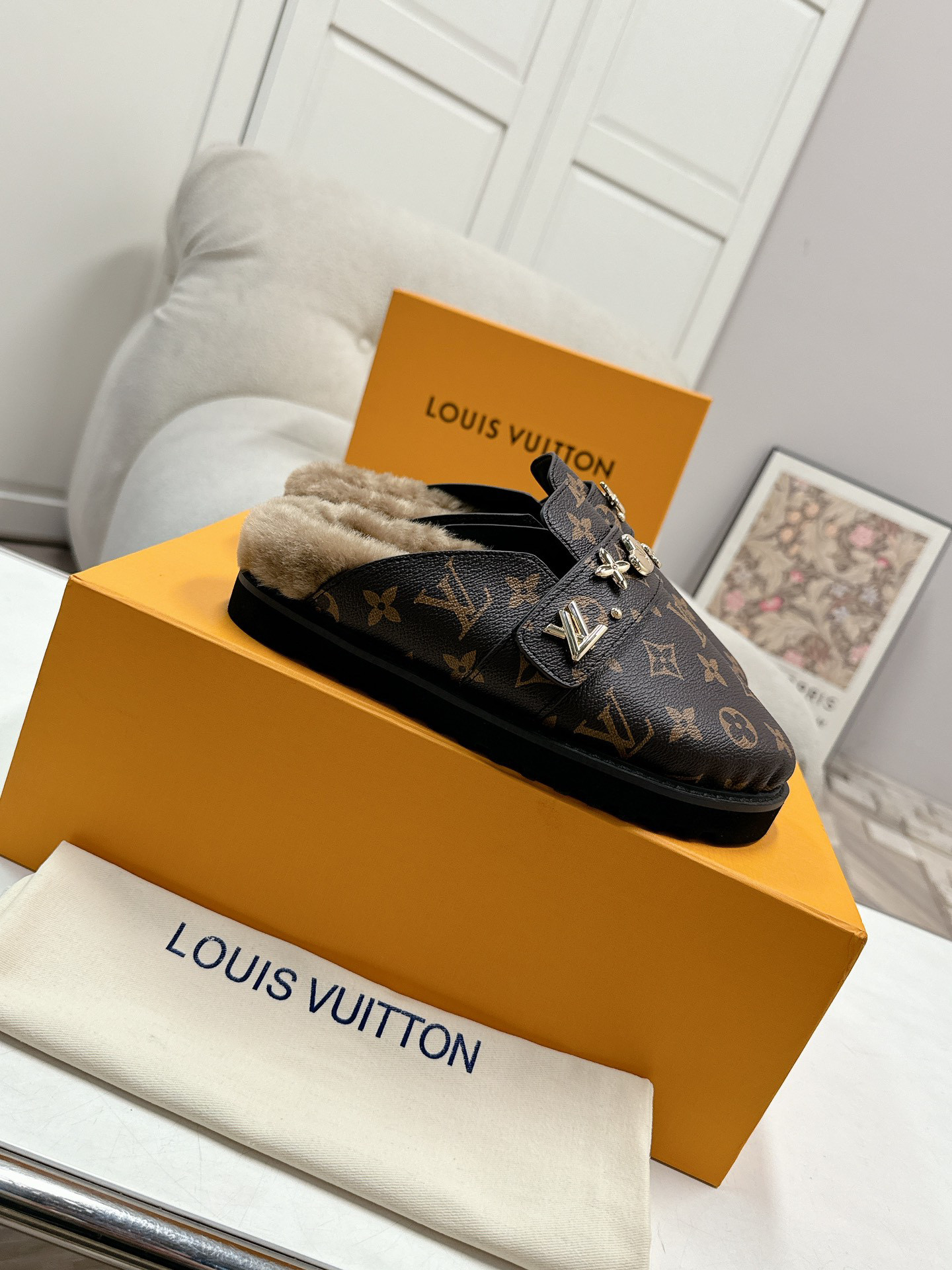 LVT SANDALS