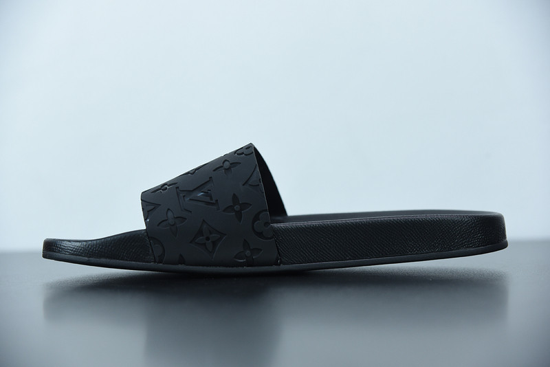 lvt sandals