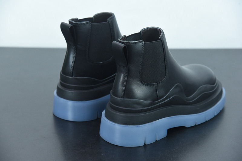 Bo*te*ga ve*ne*ta sneaker
