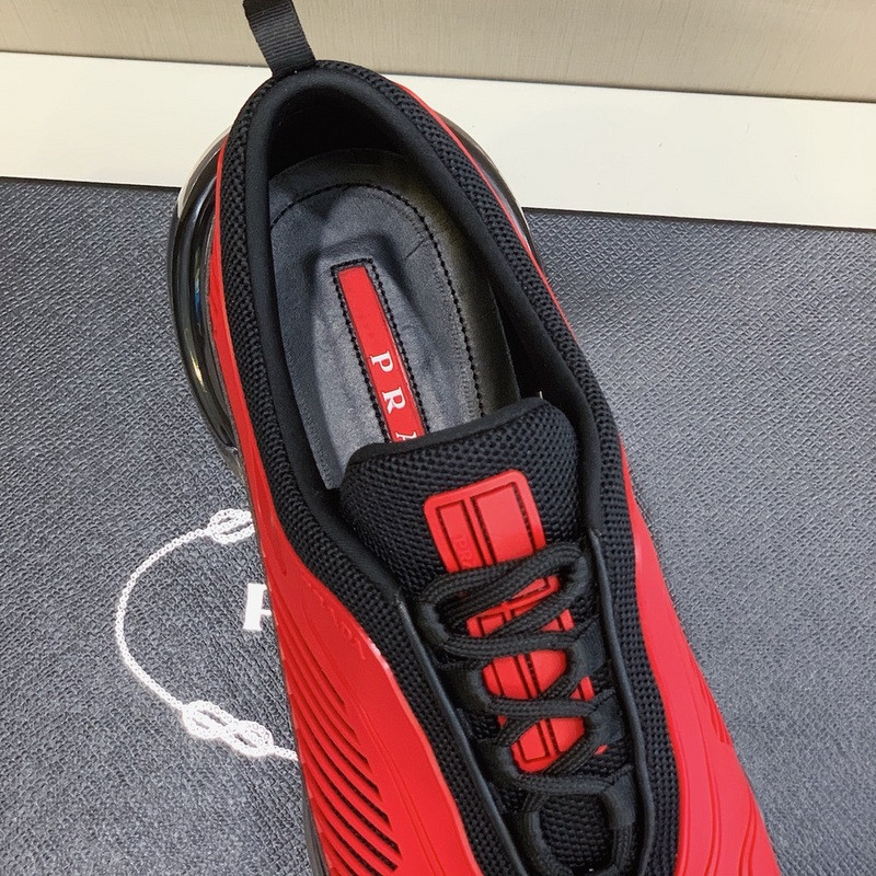 pr sneaker