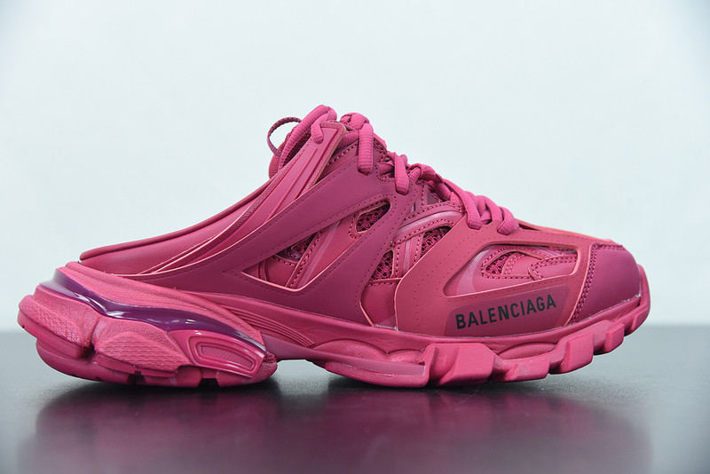 bc track sneaker