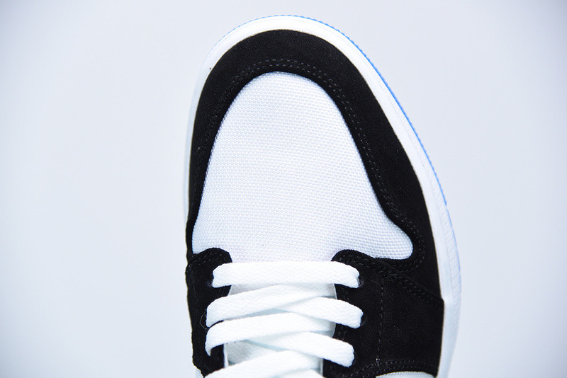 air jordan 1 mid wmns royal black white bq6472-102
