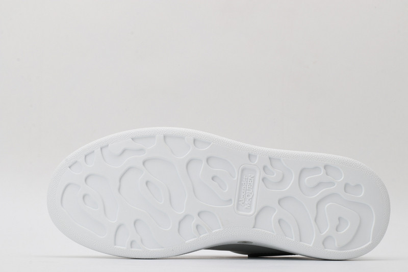 alexer mceen sneakers