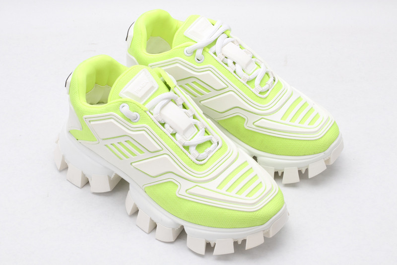 pr sneaker