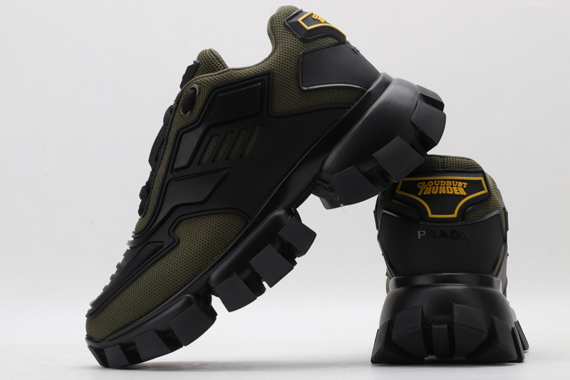 pr sneaker