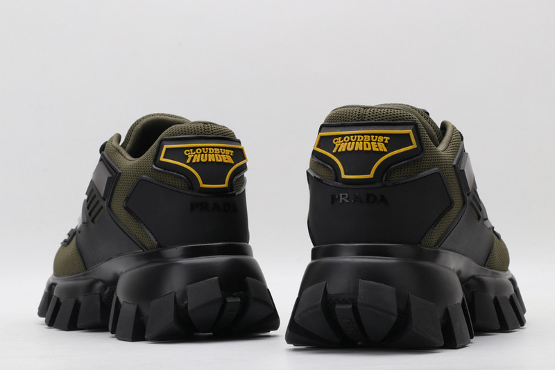 pr sneaker