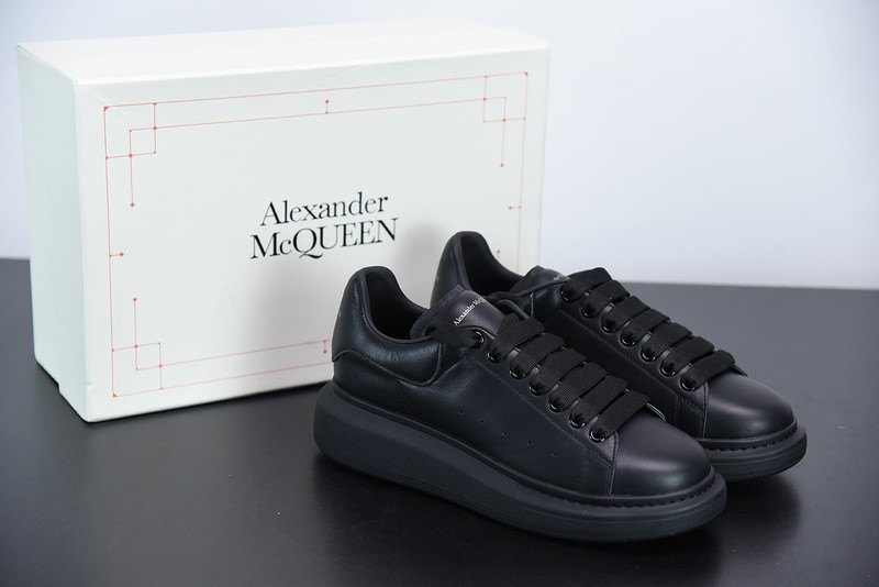 alexer mceen sneakers