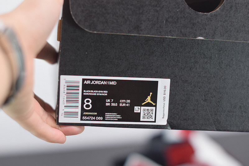 air jordan 1 mid “chicago black toe” 554724-069