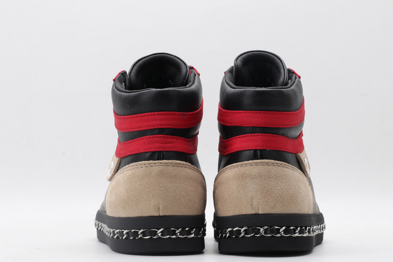 Ch*el sneaker