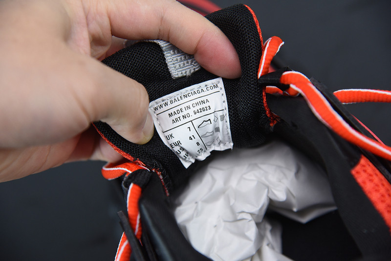 bc track sneaker