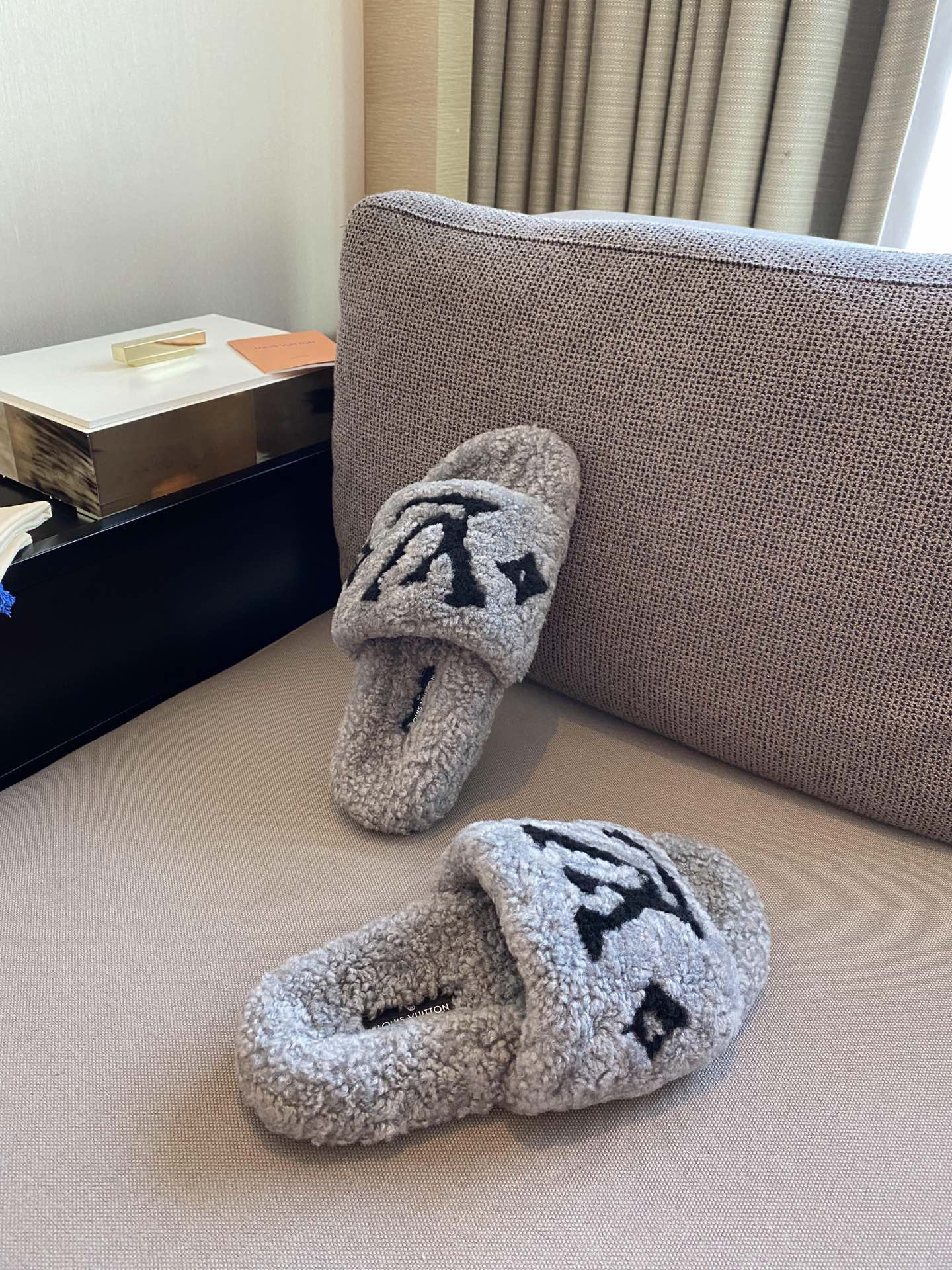lvt sandals