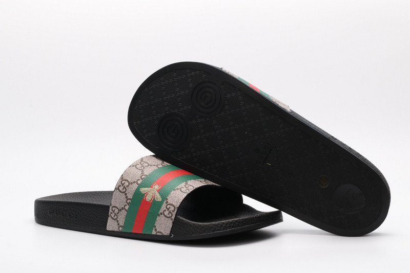 g*u*i sandals