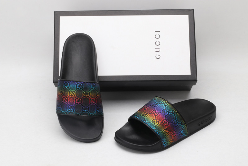 g*u*i sandals