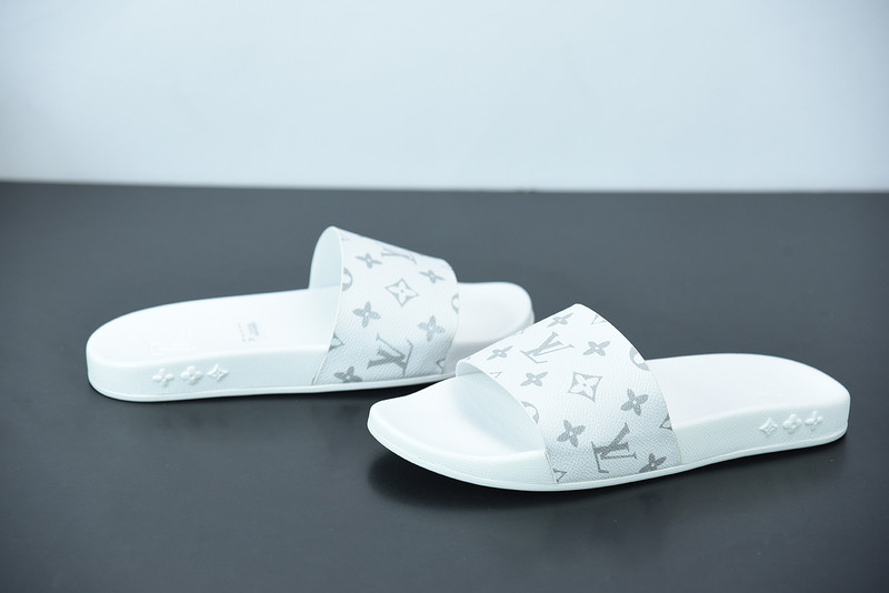 lvt sandals