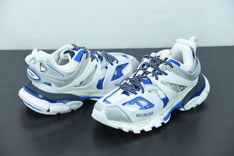 bc track sneaker