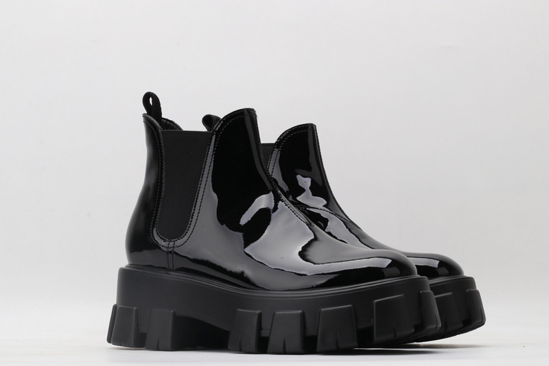 pr sneaker