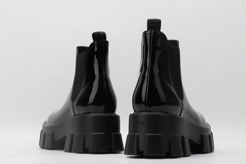 pr sneaker