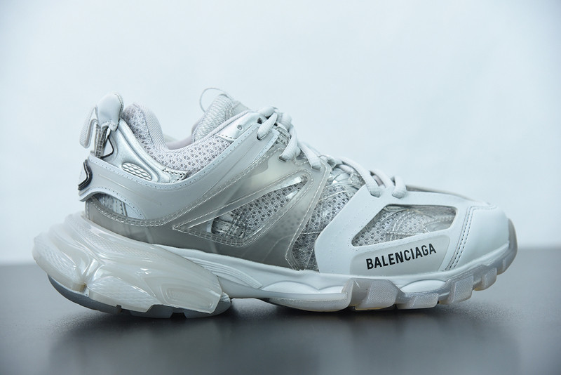 bc track sneaker