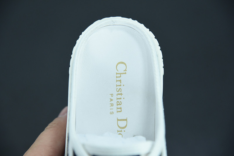 chr1st1an dio* j
