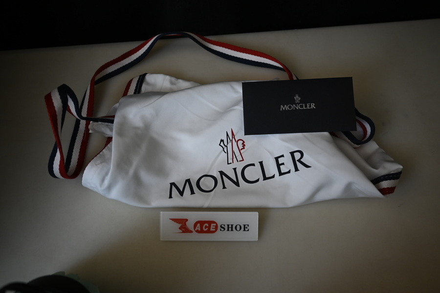 moncler trailgrip gore-tex
