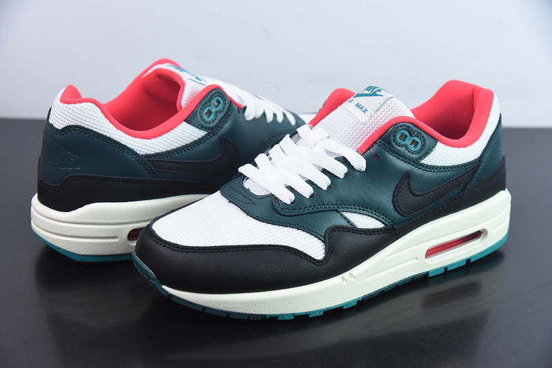 lebron james nike air max 1 "liverpool" fb8914-100