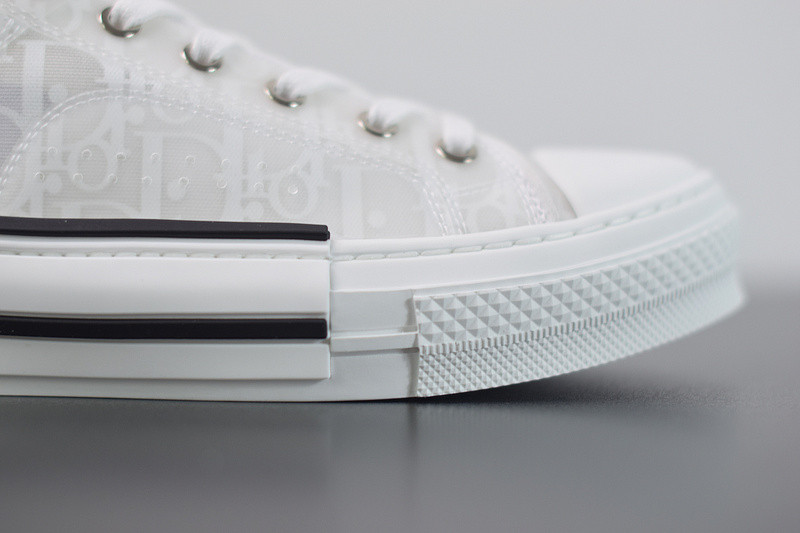 dio* b23 oblique low-top white sneaker