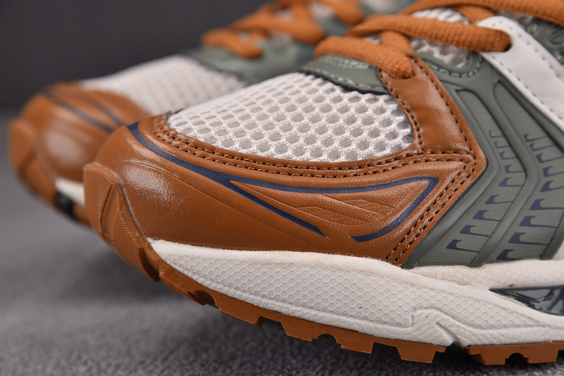 As*ic*s gel kayano 14 
