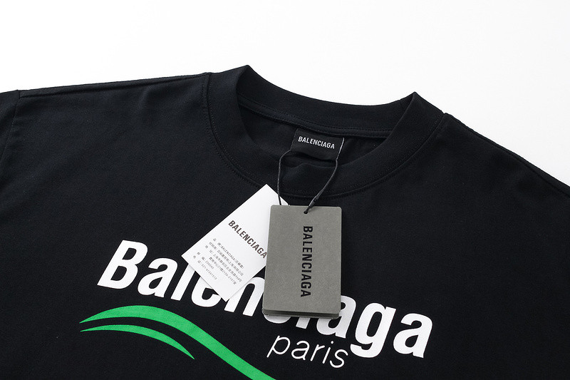 Ba*len*cia*ga clothes