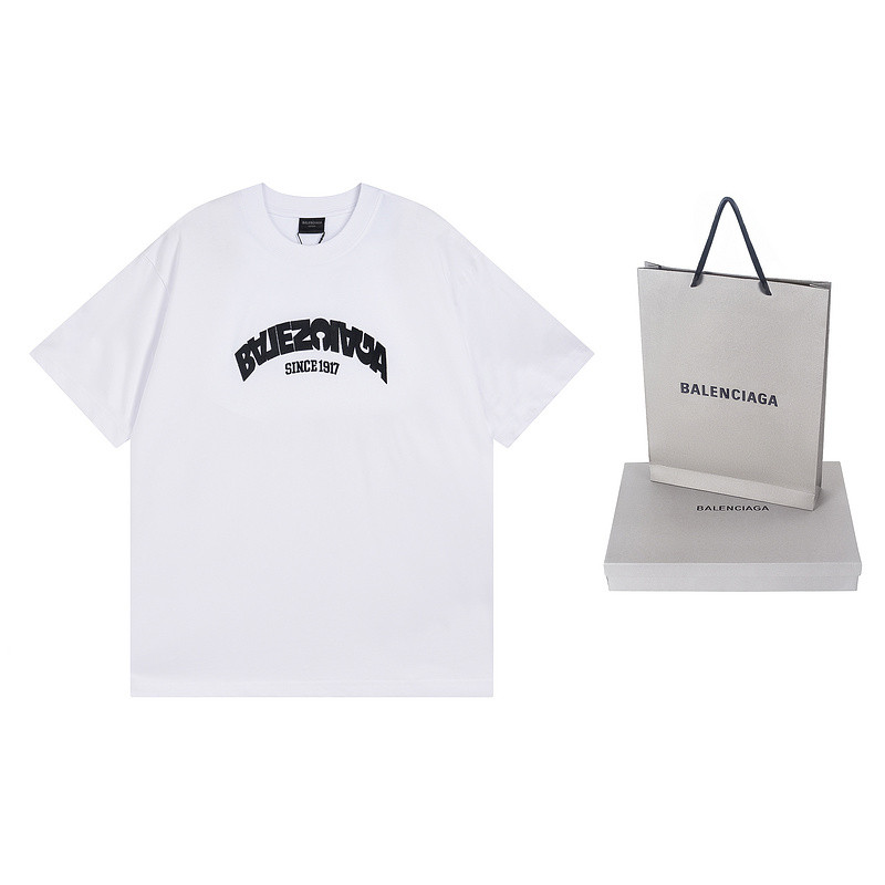 Ba*len*cia*ga clothes