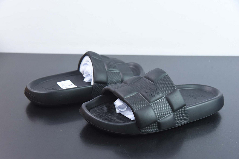 lvt sandals