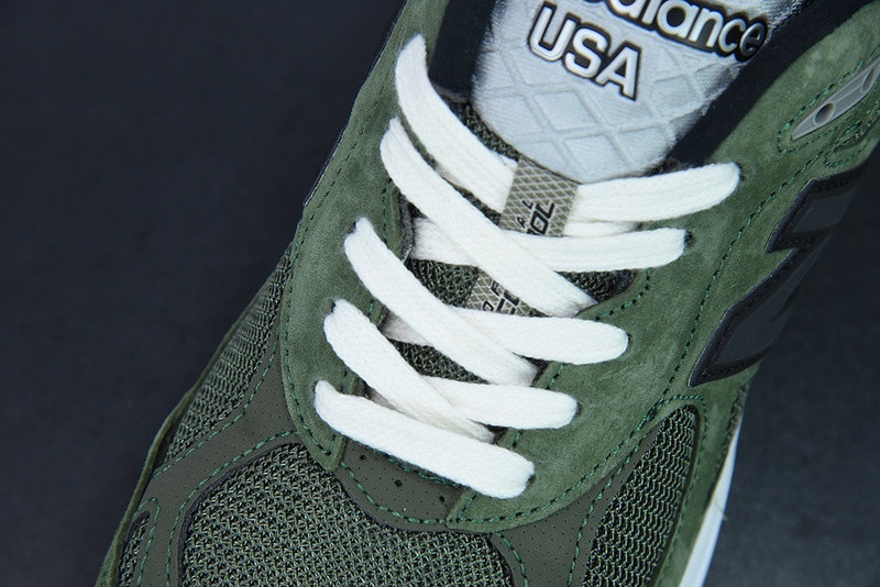 new balance sneaker
