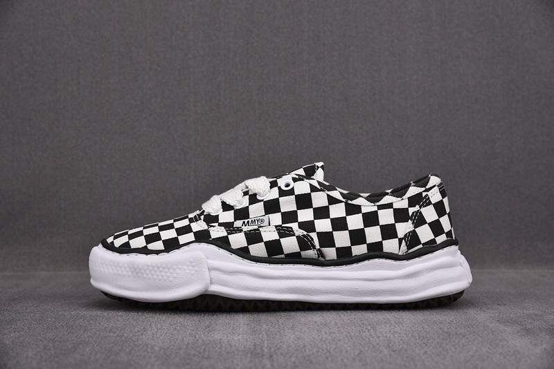 Ma*s*n mihara yasuhiro sneaker