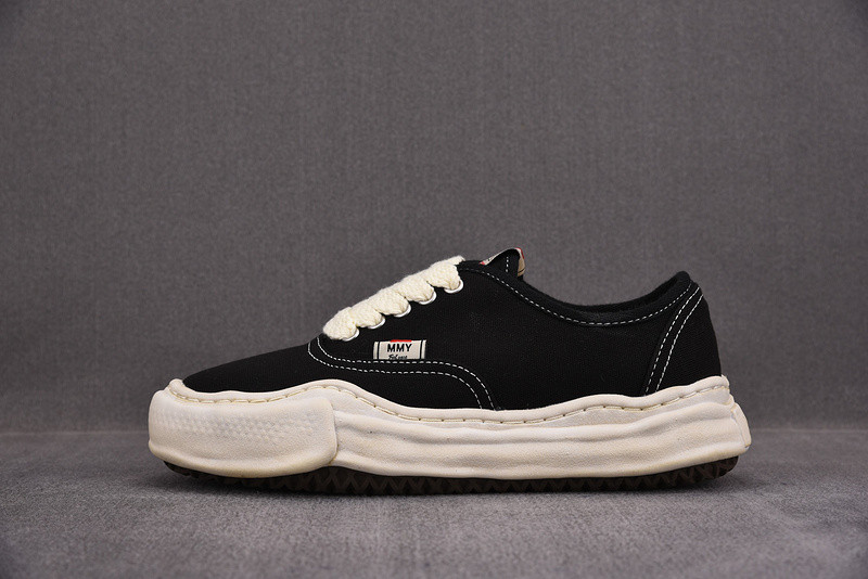 Ma*s*n mihara yasuhiro sneaker