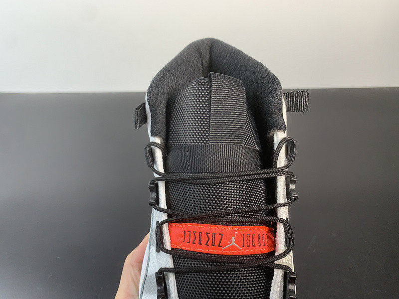 air jordan 11 adapt 