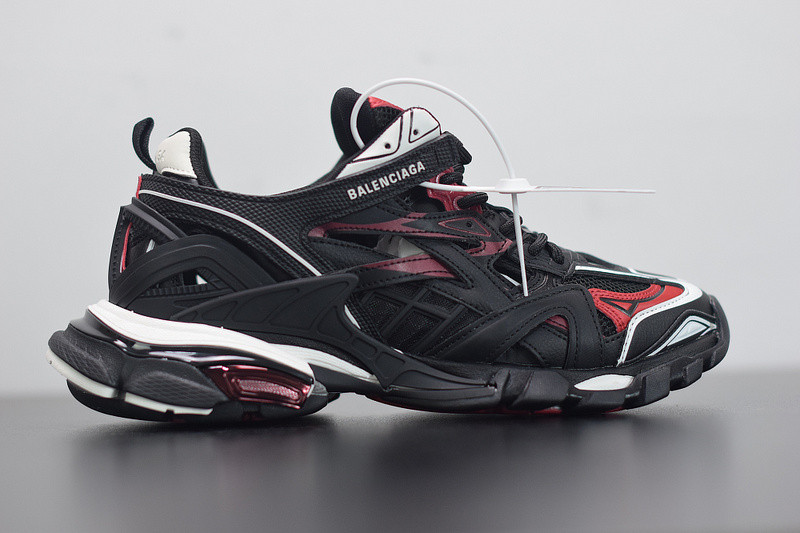 bc track sneaker