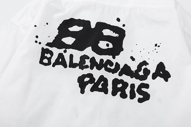 Ba*len*cia*ga clothes