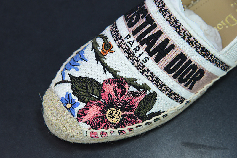 dio* sneaker