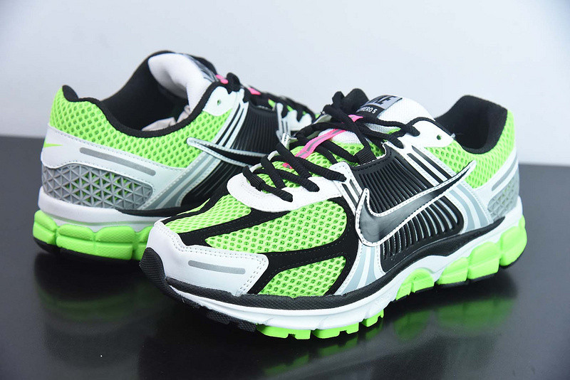 nike air zoom vomero 5 se sp 