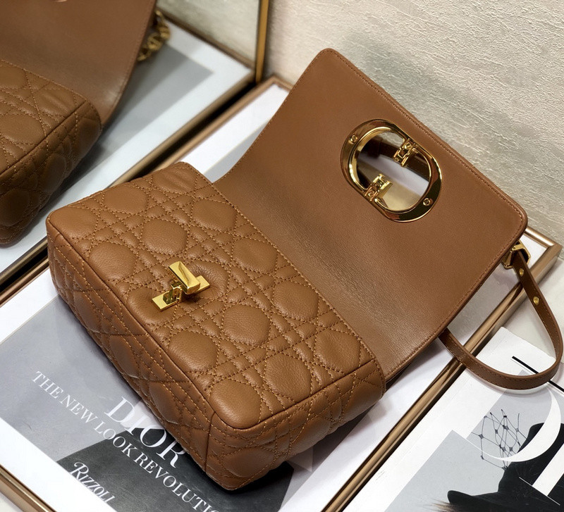 D10r bag