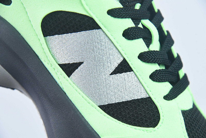 new balance sneaker