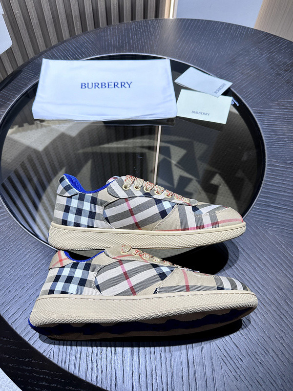 B**rry sneaker