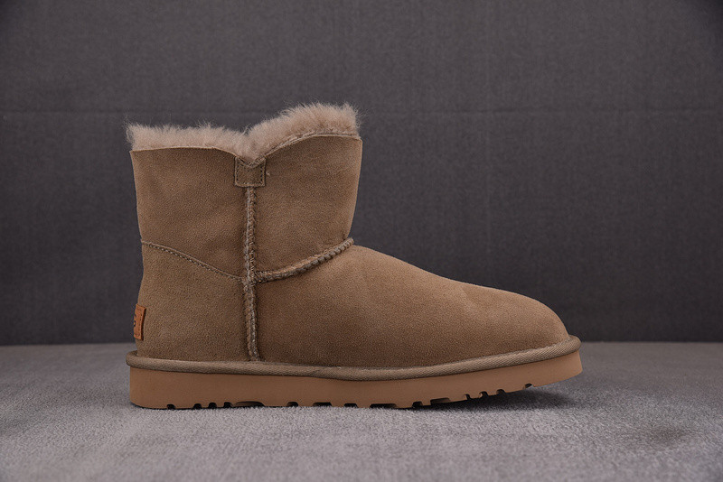 UGG