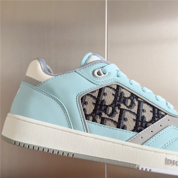 dio* sneaker