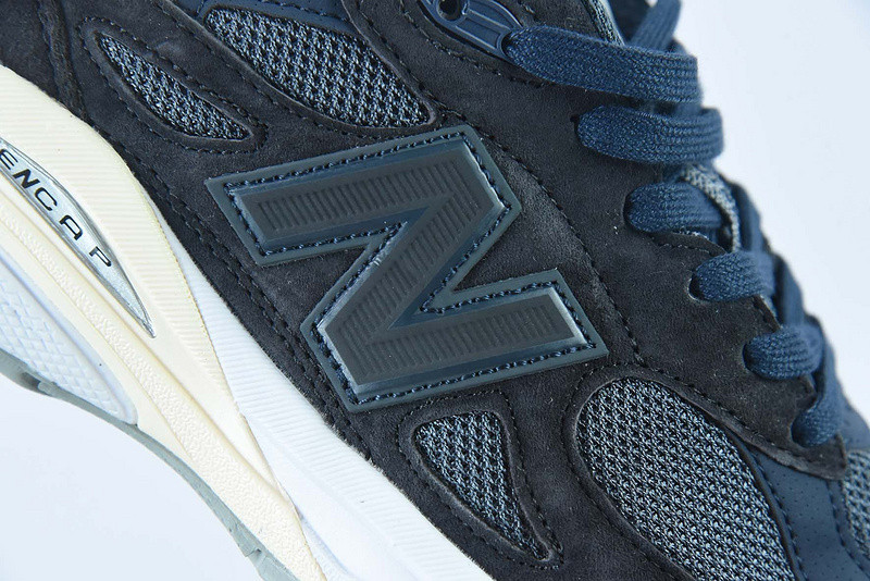 new balance sneaker