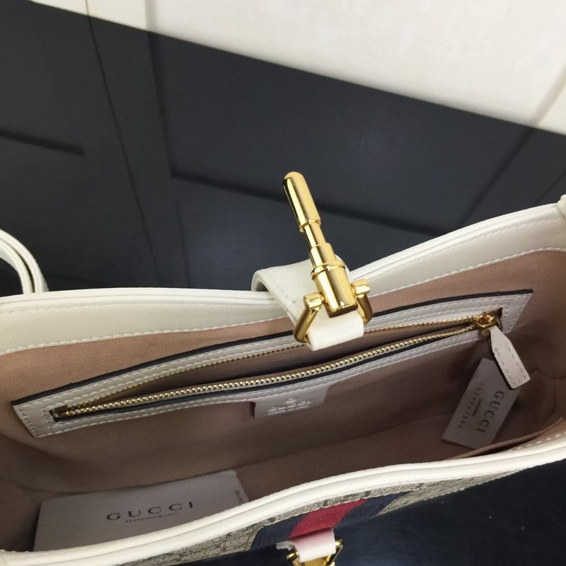 G*u*i bag